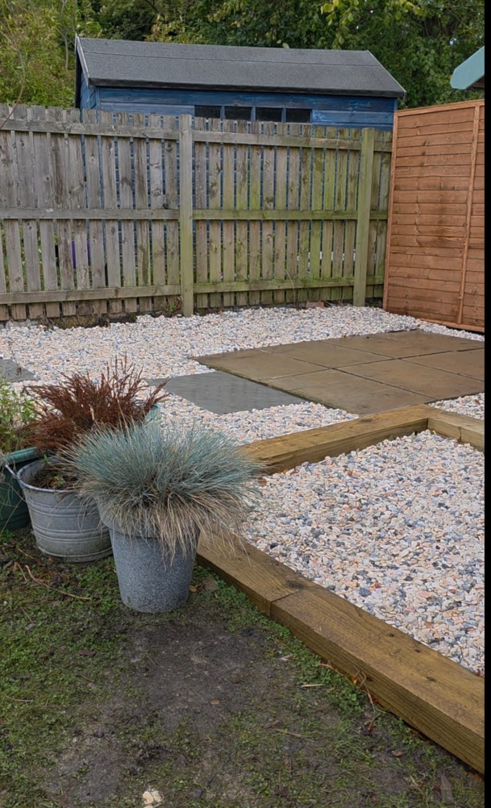 Low-maintenance garden finish by Roebuck Gardening and Property Services